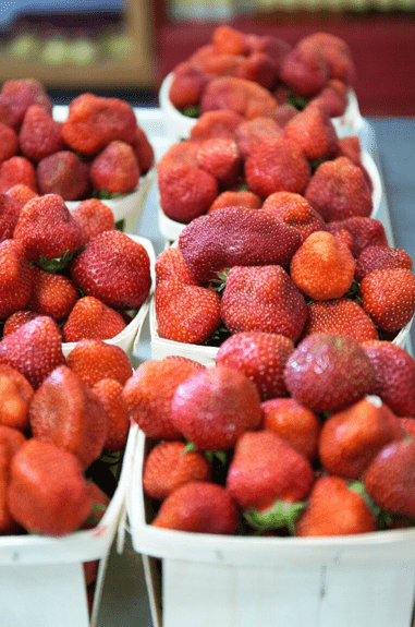 Why You Should Buy Farm Fresh Strawberries